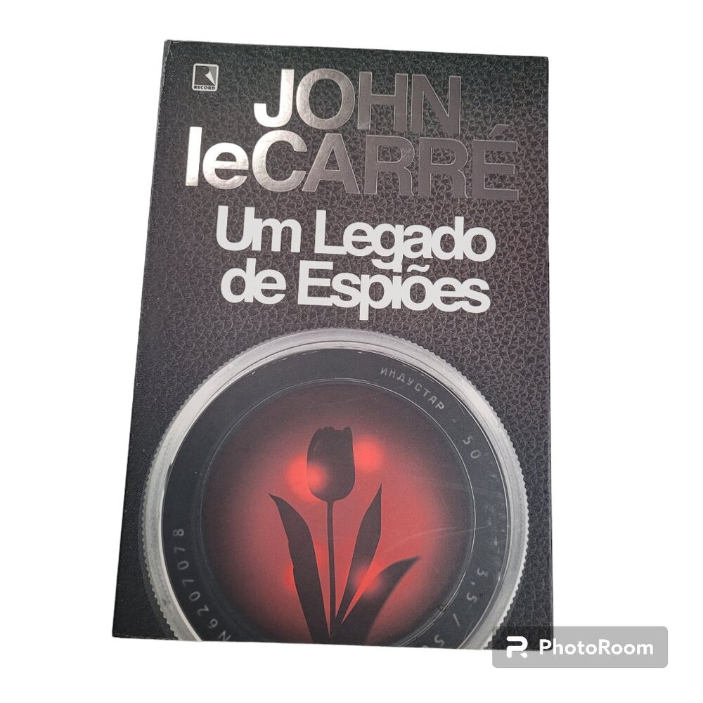 John Lecarre Book "Um Legado de Espioes" Written in Portuguese 1st Edition